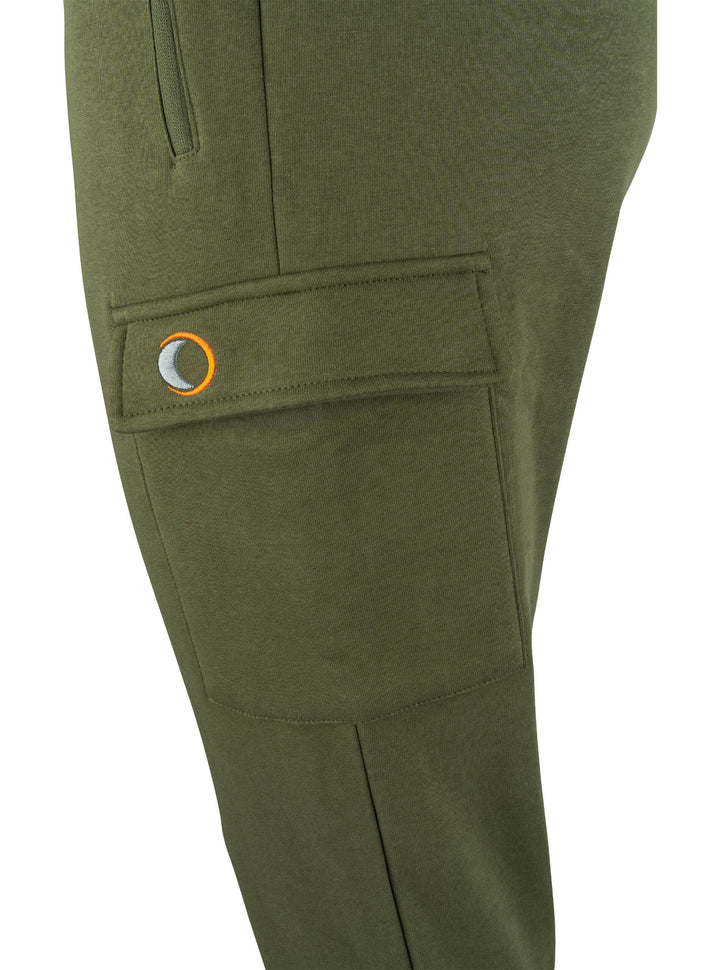 SPEERO Tech Mens Joggers - Polycotton Tracksuit Bottoms with Zip Pockets - Drawstring Waist, Cuffed Ankles Sweatpants - Ideal for Sports, Performance and Casual Wear - Green